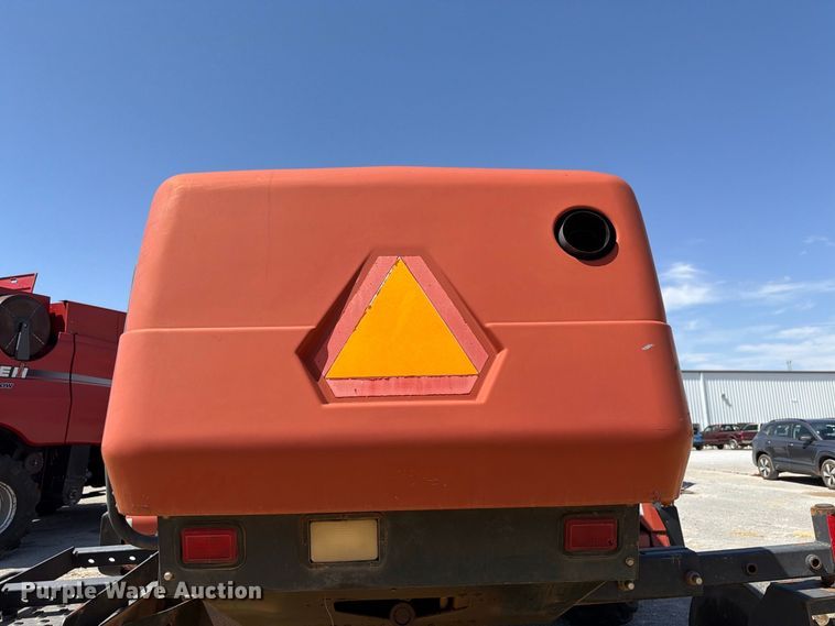 image for item EW8895 1999 Hesston 8450 swather / windrower