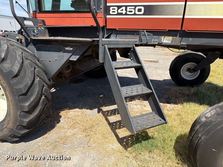 image for item EW8895 1999 Hesston 8450 swather / windrower