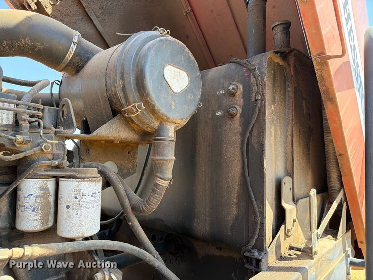 image for item EW8895 1999 Hesston 8450 swather / windrower