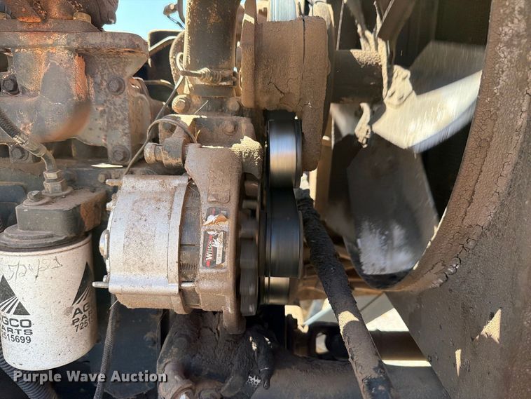 image for item EW8895 1999 Hesston 8450 swather / windrower