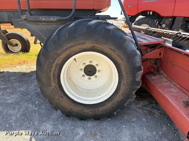image for item EW8895 1999 Hesston 8450 swather / windrower