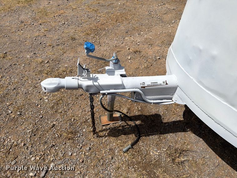 image for item EW8900 Shop built livestock trailer