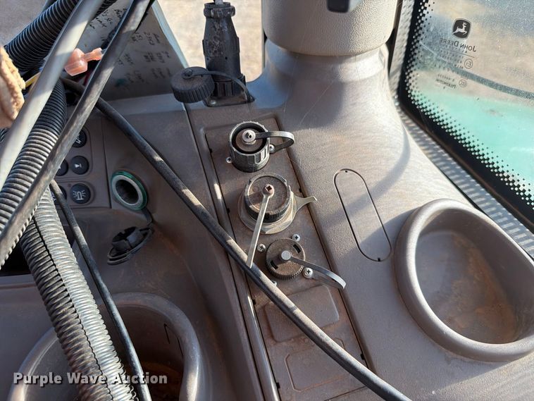 image for item EW8902 2013 John Deere 6150R MFWD tractor