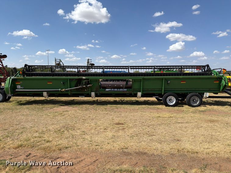 image for item EW8920 2011 John Deere 635F HydraFlex flex draper head