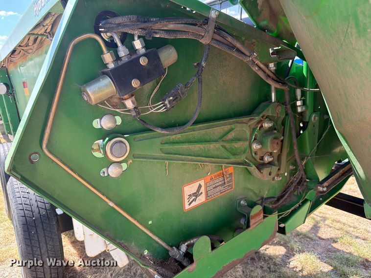 image for item EW8920 2011 John Deere 635F HydraFlex flex draper head