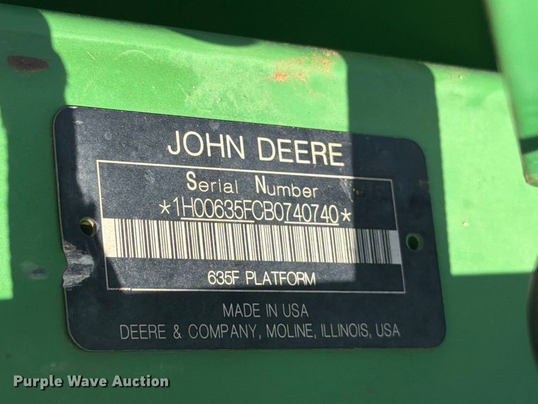 image for item EW8920 2011 John Deere 635F HydraFlex flex draper head