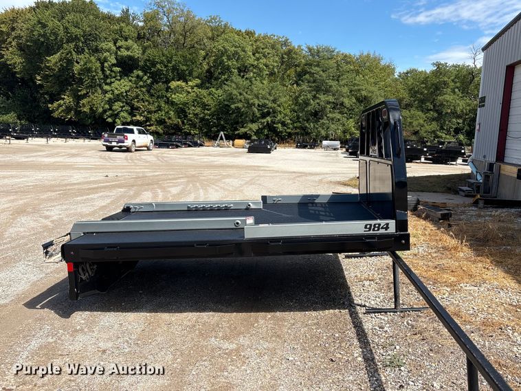 image for item EX0042 2023 DewEze 984 hydraulic bale bed