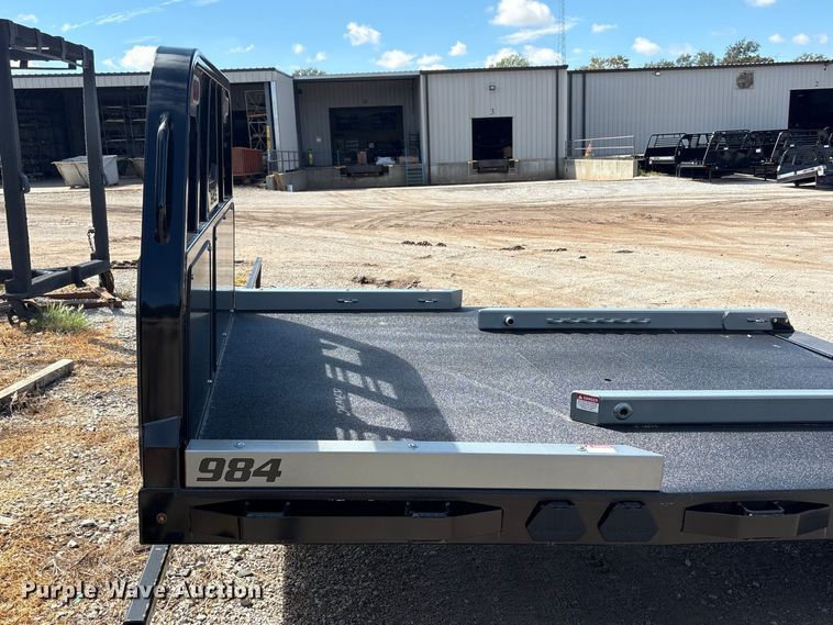image for item EX0042 2023 DewEze 984 hydraulic bale bed