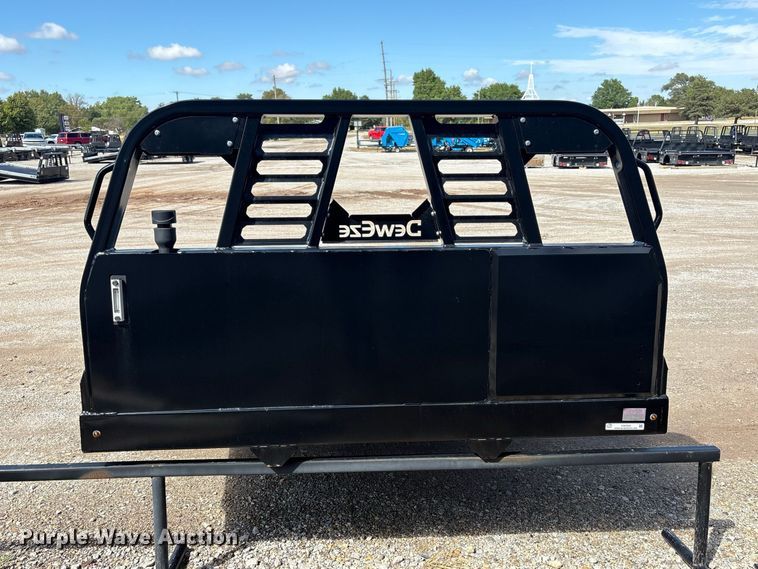image for item EX0042 2023 DewEze 984 hydraulic bale bed
