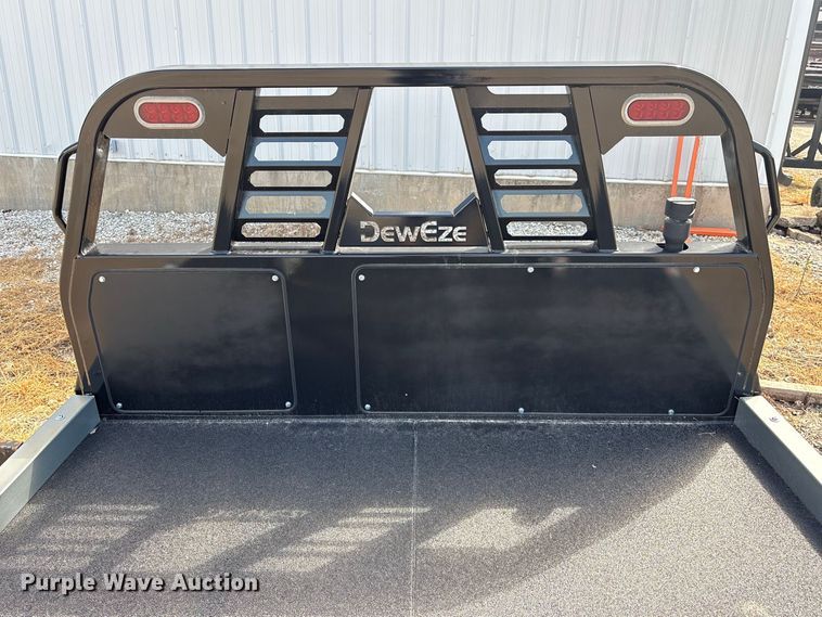 image for item EX0042 2023 DewEze 984 hydraulic bale bed