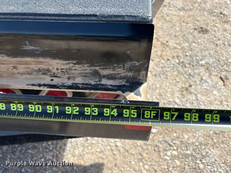 image for item EX0042 2023 DewEze 984 hydraulic bale bed