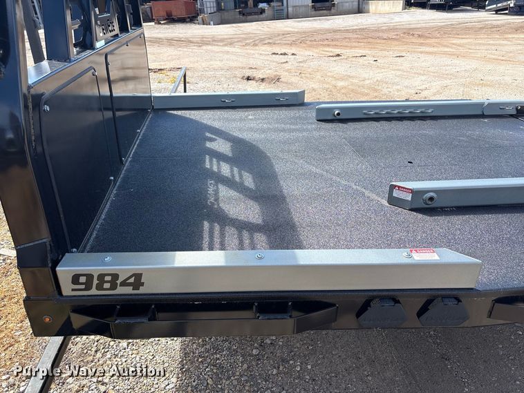 image for item EX0042 2023 DewEze 984 hydraulic bale bed