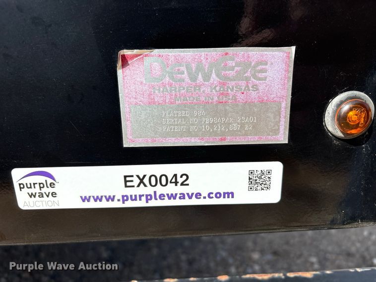 image for item EX0042 2023 DewEze 984 hydraulic bale bed
