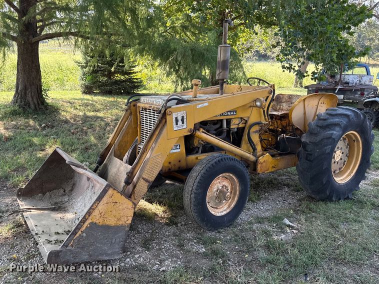 International 3414 tractor