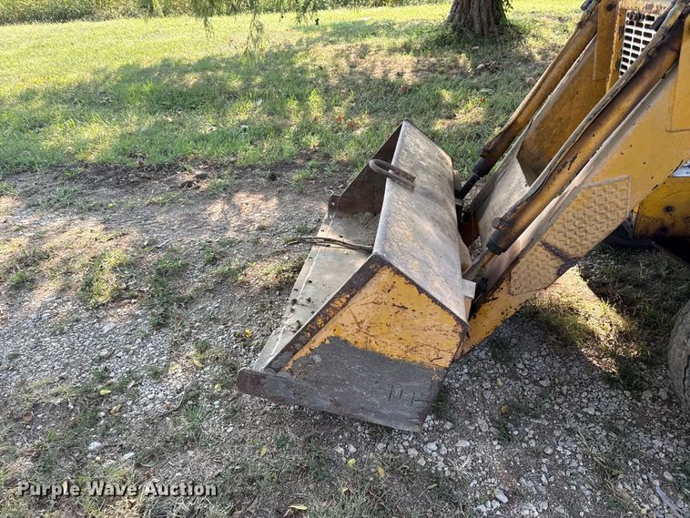 image for item EX2233 International 3414 tractor