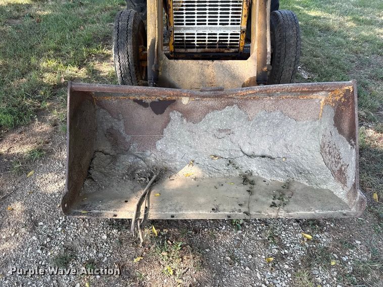 image for item EX2233 International 3414 tractor