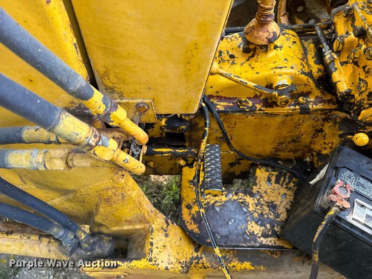 image for item EX2233 International 3414 tractor
