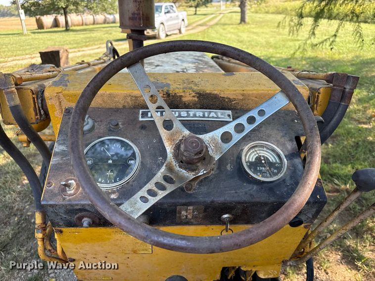 image for item EX2233 International 3414 tractor