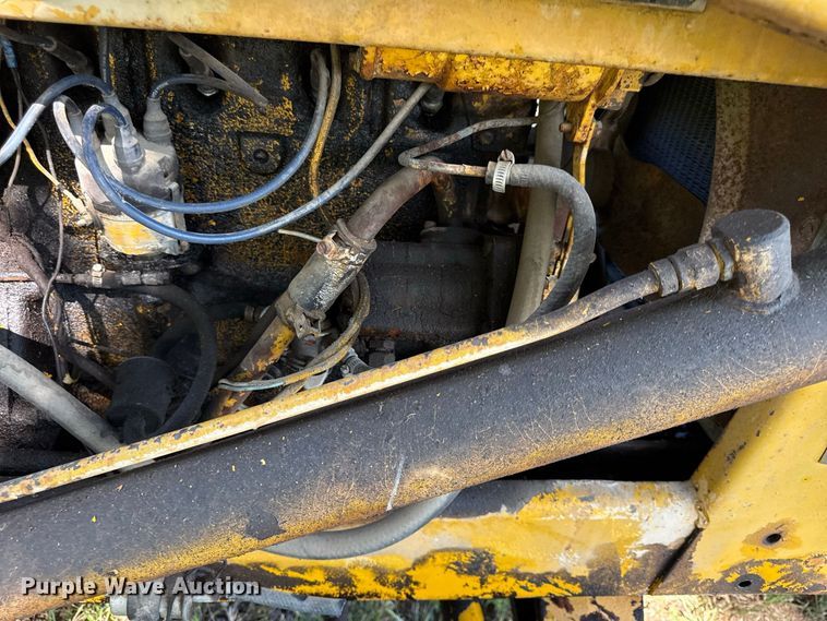 image for item EX2233 International 3414 tractor