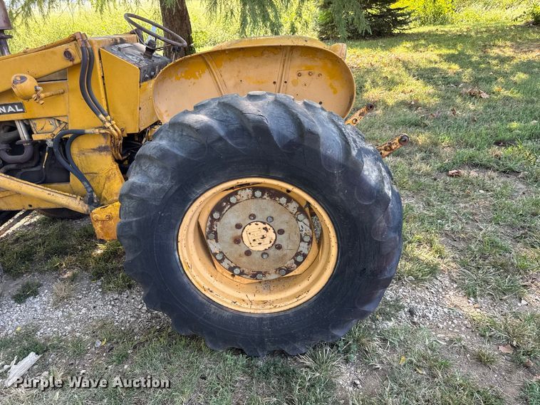 image for item EX2233 International 3414 tractor