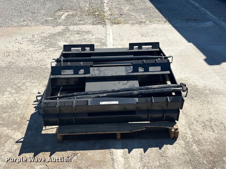 image for item EX4227 Skid steer bale spear