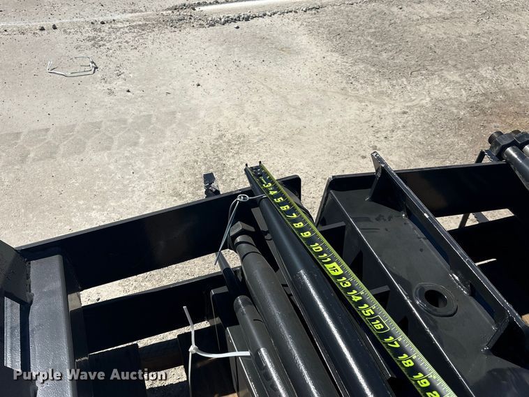 image for item EX4227 Skid steer bale spear