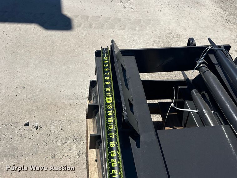 image for item EX4227 Skid steer bale spear