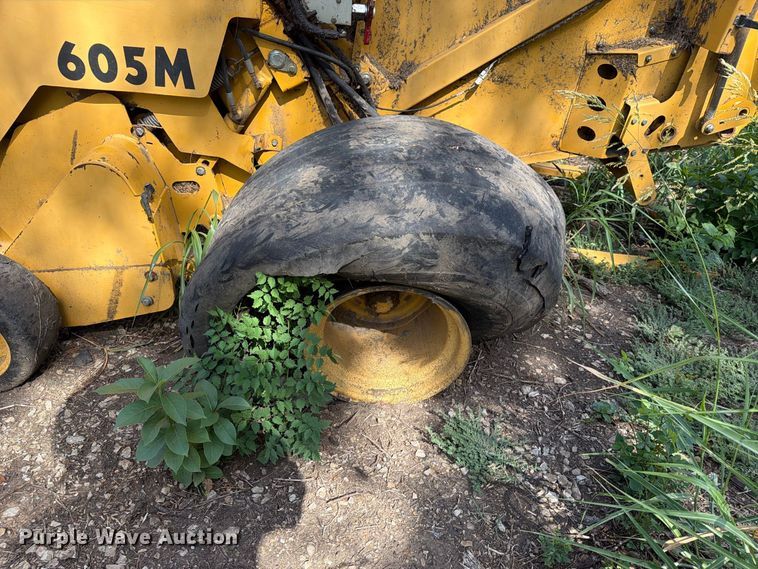 image for item EX4283 2007 Vermeer round baler