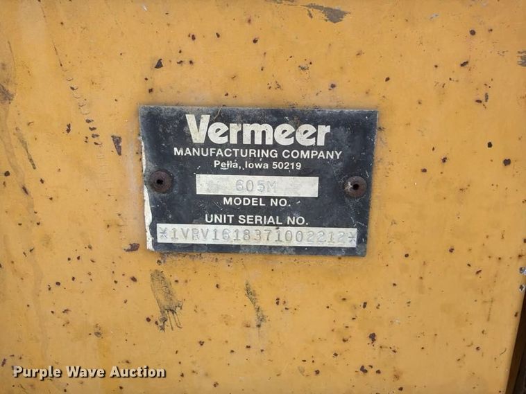 image for item EX4283 2007 Vermeer round baler