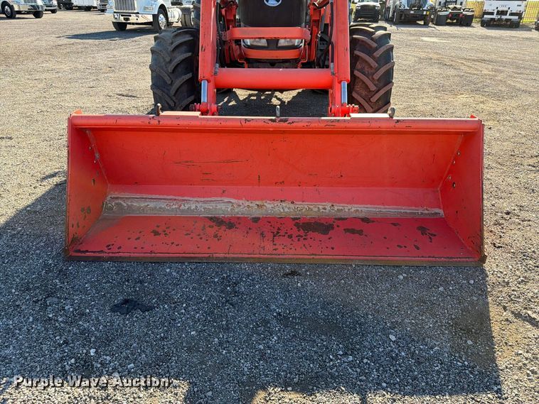 image for item FB5119 2012 Kubota M126X MFWD tractor