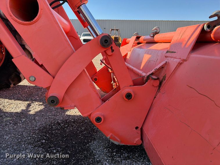 image for item FB5119 2012 Kubota M126X MFWD tractor