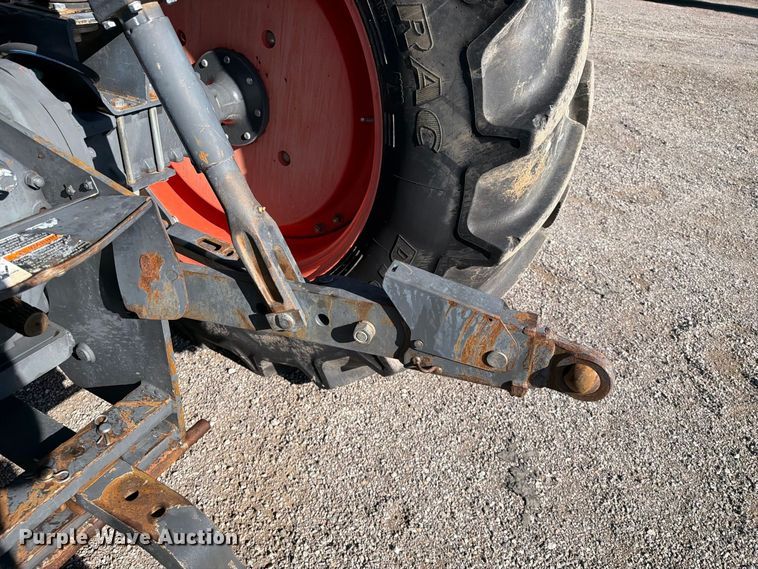 image for item FB5119 2012 Kubota M126X MFWD tractor