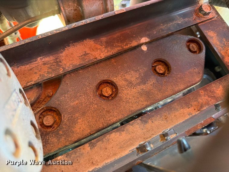 image for item FB5119 2012 Kubota M126X MFWD tractor
