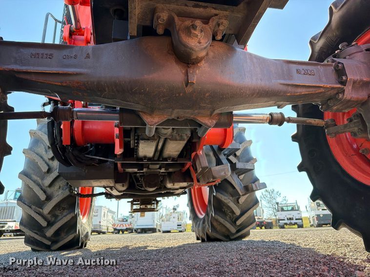 image for item FB5119 2012 Kubota M126X MFWD tractor