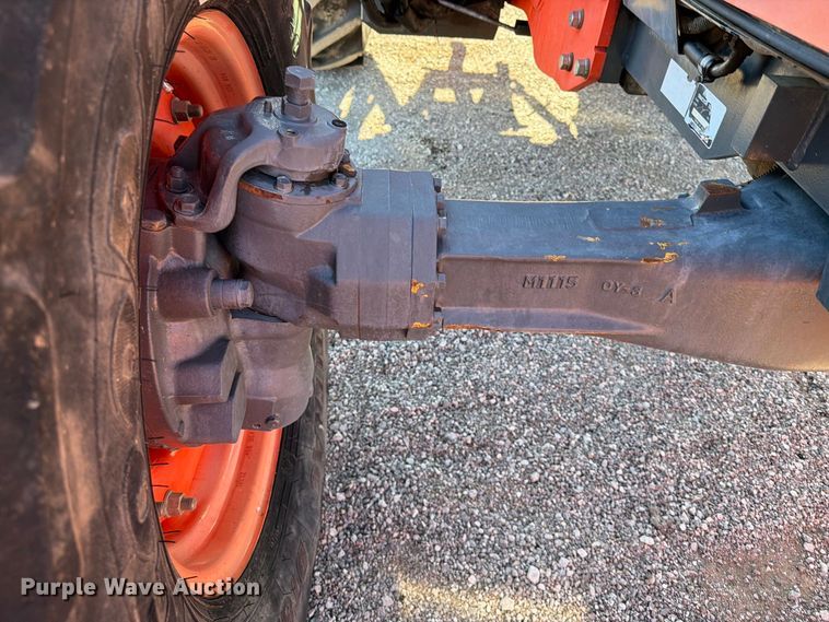 image for item FB5119 2012 Kubota M126X MFWD tractor