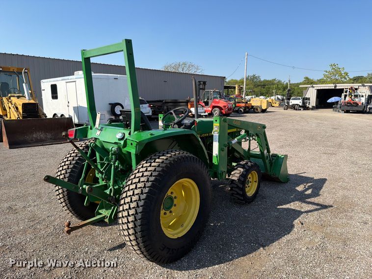 image for item FB5169 1998 John Deere 870 MFWD tractor
