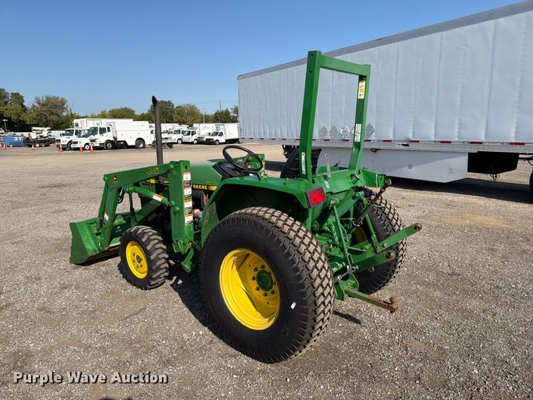 image for item FB5169 1998 John Deere 870 MFWD tractor