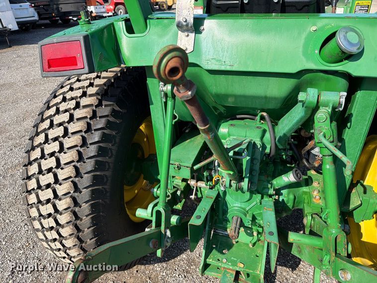 image for item FB5169 1998 John Deere 870 MFWD tractor