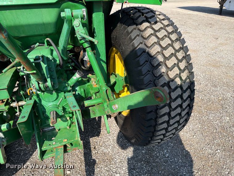 image for item FB5169 1998 John Deere 870 MFWD tractor