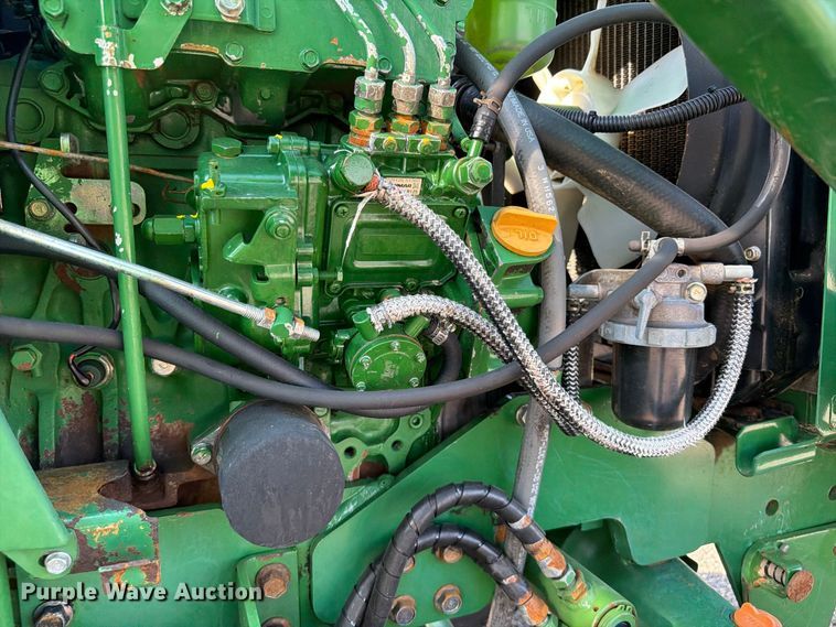 image for item FB5169 1998 John Deere 870 MFWD tractor