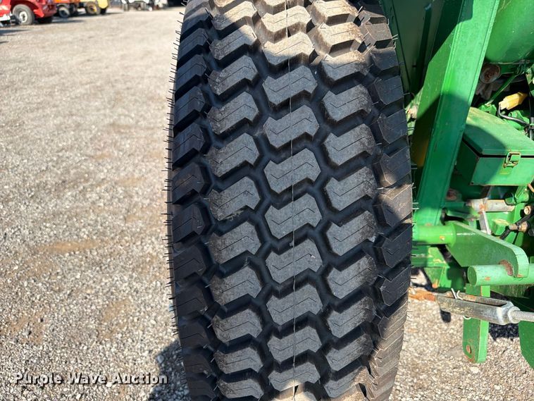 image for item FB5169 1998 John Deere 870 MFWD tractor