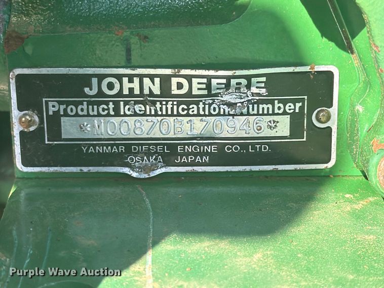 image for item FB5169 1998 John Deere 870 MFWD tractor