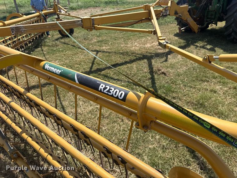 image for item FC4179 2018 Vermeer R2300 hay rake