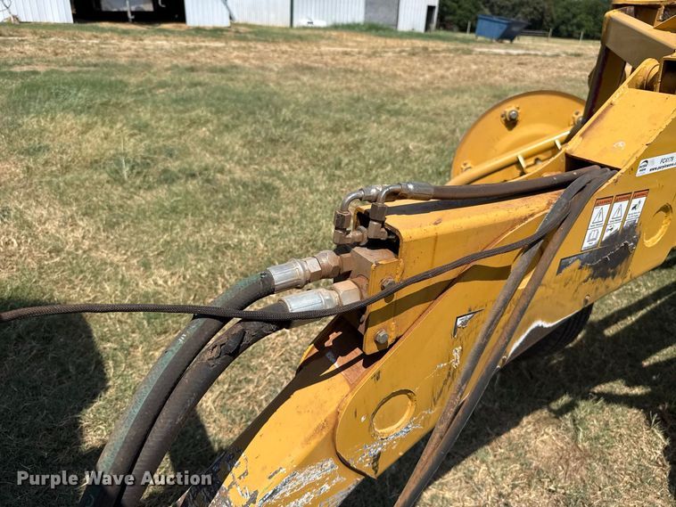 image for item FC4179 2018 Vermeer R2300 hay rake