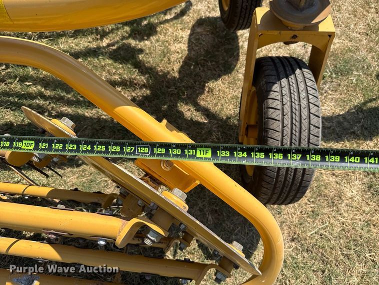 image for item FC4179 2018 Vermeer R2300 hay rake