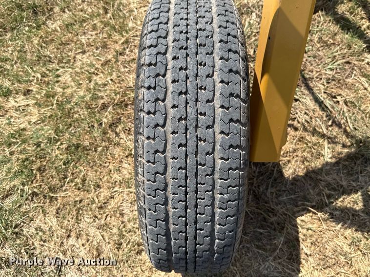 image for item FC4179 2018 Vermeer R2300 hay rake