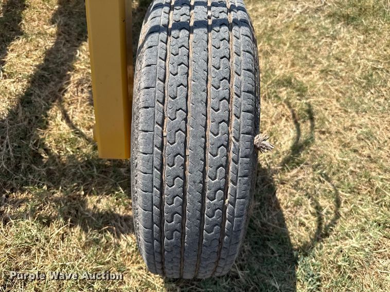 image for item FC4179 2018 Vermeer R2300 hay rake