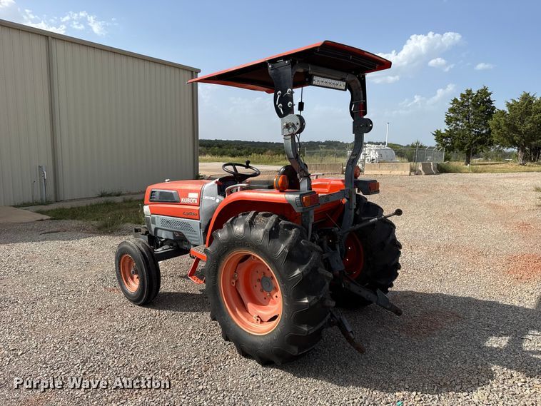 image for item FC4359 2003 Kubota L3830F tractor