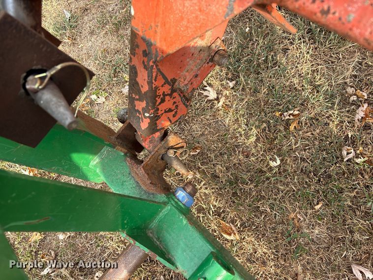 image for item FG0665 1982 Allis-Chalmers 6140 tractor