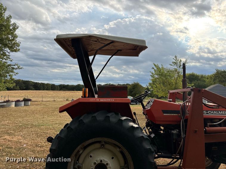 image for item FG0665 1982 Allis-Chalmers 6140 tractor